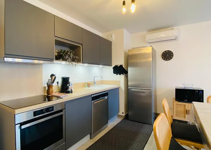 V0867 - Neuf Climatise Pour 6 Couchages Avec Stationnement Apartment *